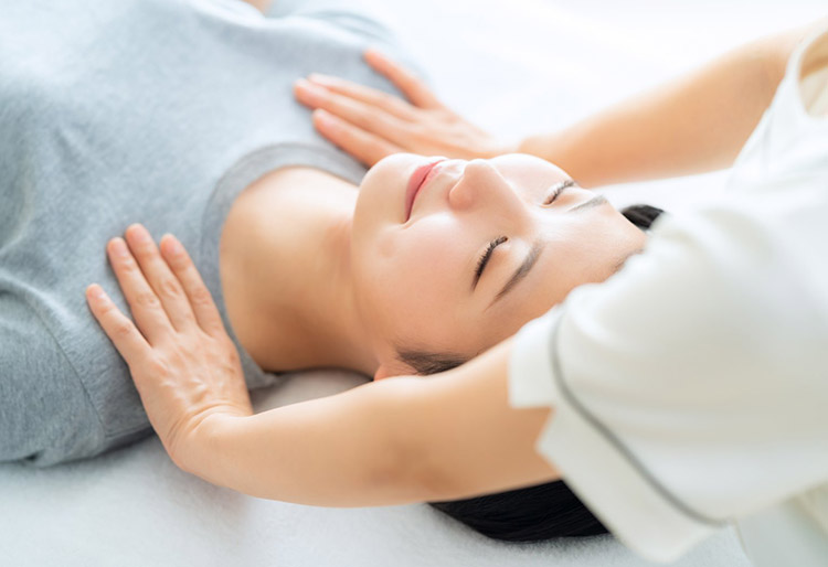 筋膜整体の施術イメージ